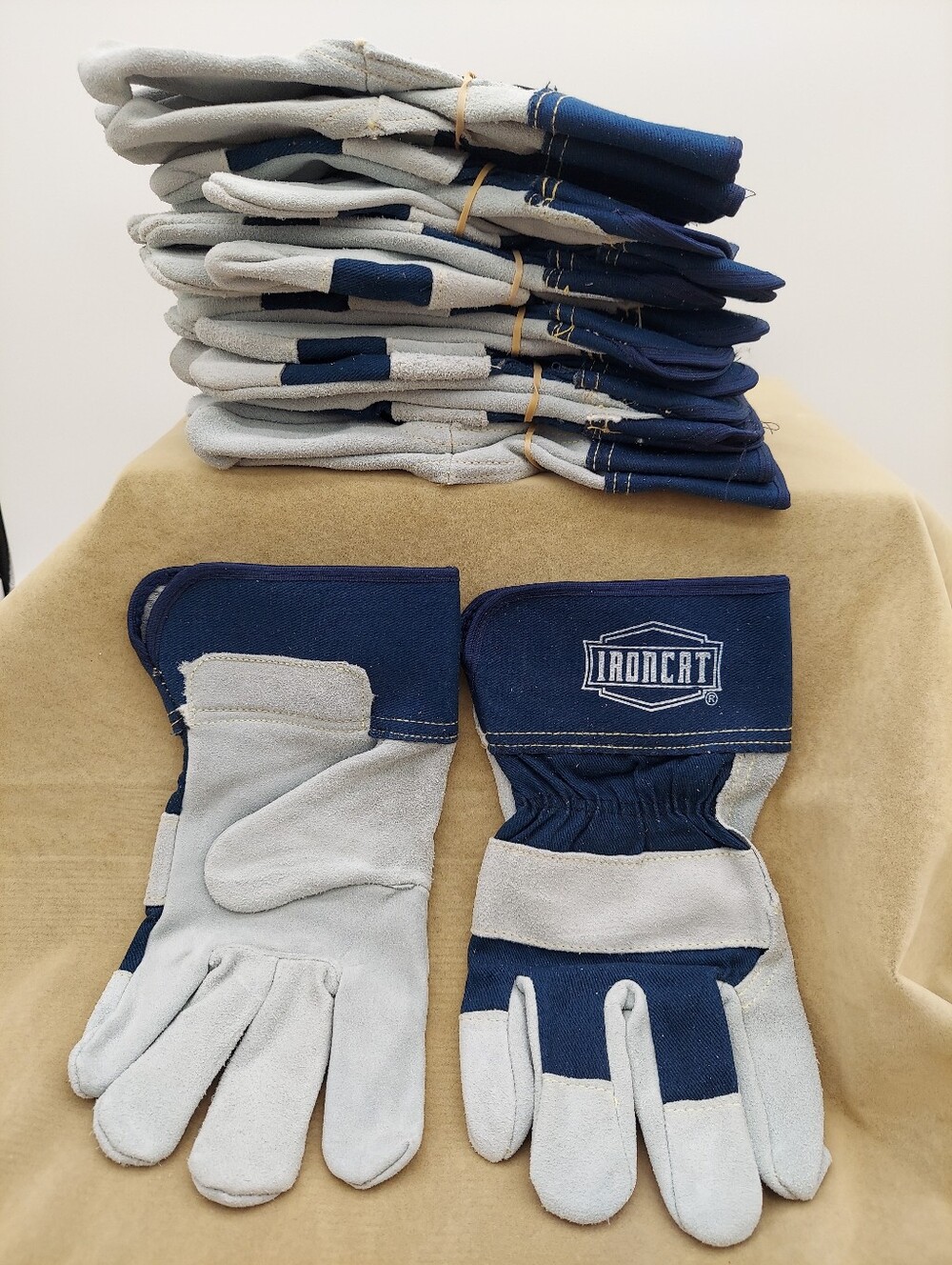 NEW Medium 7 Pairs Ironcat Leather Work gloves